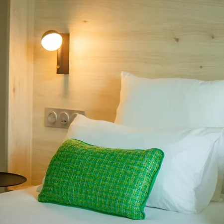 Ysotop Hotel 4*